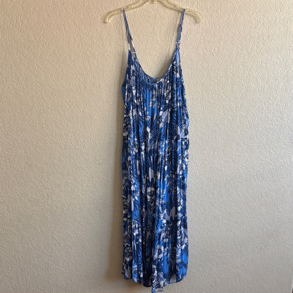 Como Vintage Blue and White Patterned XL Dress